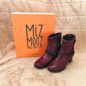 MiZ MOOZ LEATHER BOOTS